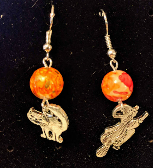 Halloween earrings. A witch and a her familiar! Beaded Earrings Dragon & Wolf Designs   